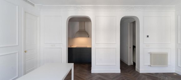 Apartamento de 3 dormitorios en Madrid, Spain No. 193669 17