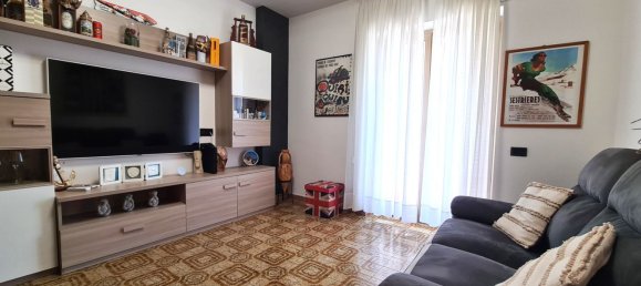 3 rooms Apartment in Albenga, Italy No. 272377 3