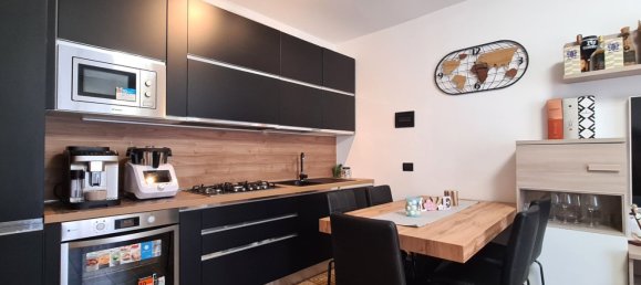 3 rooms Apartment in Albenga, Italy No. 272377 2