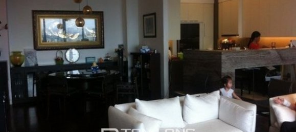 3 bedrooms Apartment in Cau Giay, Vietnam No. 2185 2