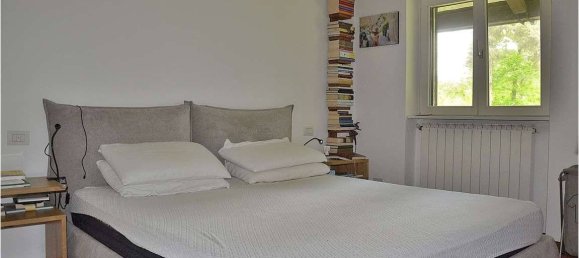 Apartamento T2 em Taino, Italy N.º 237025 14