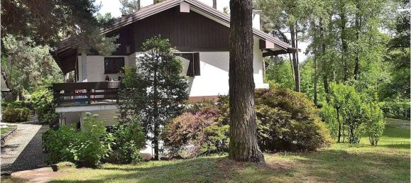 Apartamento T2 em Taino, Italy N.º 237025 2