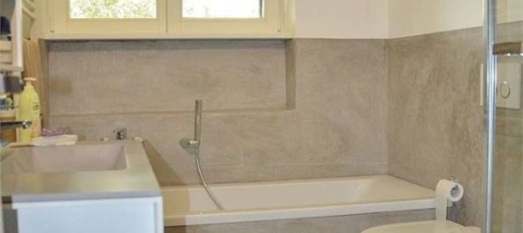 Apartamento T2 em Taino, Italy N.º 237025 16