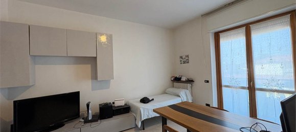 2 bedrooms Apartment in Busto Arsizio, Italy No. 310180 6