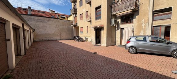 2 bedrooms Apartment in Busto Arsizio, Italy No. 310180 35