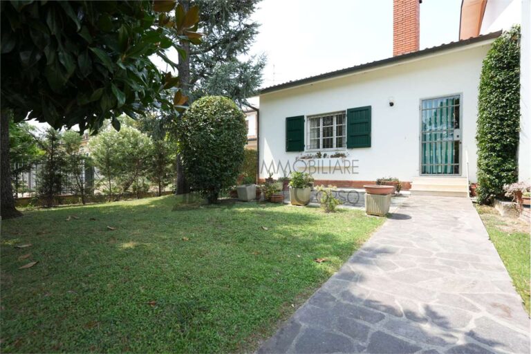 Дом с 10 комнатами в Луго, Италия № 366995