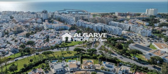 4 Schlafzimmer Villa in Quarteira, Portugal, Nr. 352659 6