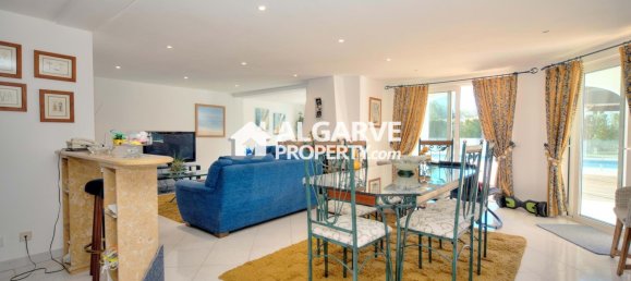 4 Schlafzimmer Villa in Quarteira, Portugal, Nr. 352659 9