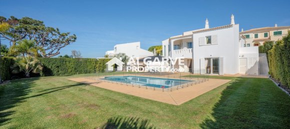 4 Schlafzimmer Villa in Quarteira, Portugal, Nr. 352659 40