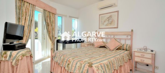 4 Schlafzimmer Villa in Quarteira, Portugal, Nr. 352659 18