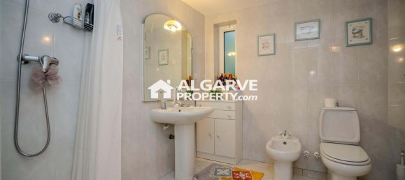 4 Schlafzimmer Villa in Quarteira, Portugal, Nr. 352659 26