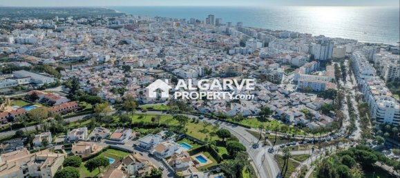 4 Schlafzimmer Villa in Quarteira, Portugal, Nr. 352659 43