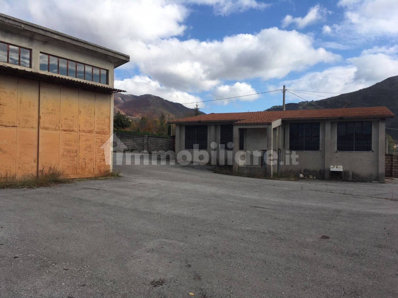 Lagerhaus in Lauria, Italy 250m², Nr. 264992