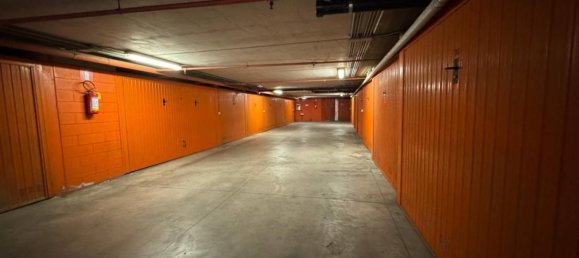 15m² Garage in Bergamo, Italy No. 25156 4