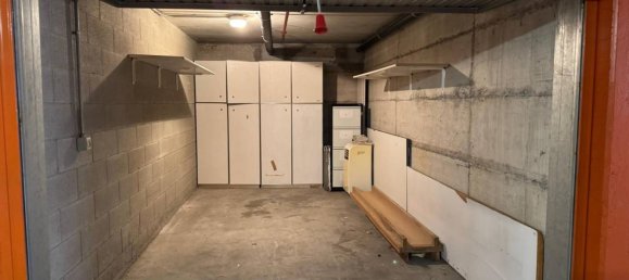 15m² Garage in Bergamo, Italy No. 25156 2