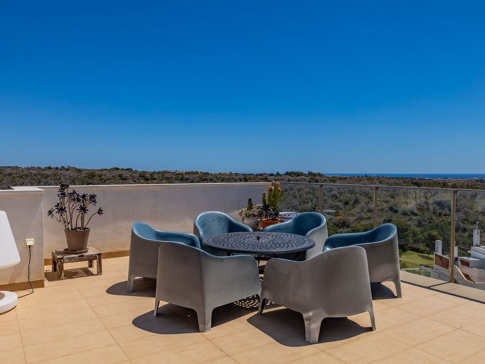 Ático de 3 dormitorios en Alicante, Spain No. 176319