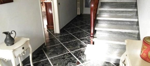 6 rooms House in Viareggio, Italy No. 16059 3