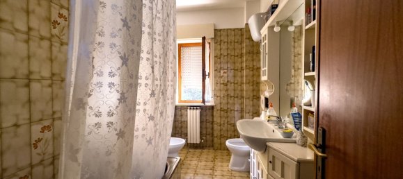 5 rooms Apartment in Canepina, Italy No. 152015 12