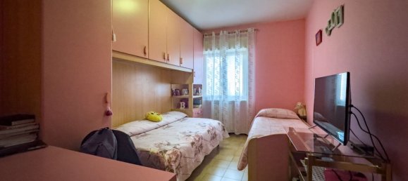 5 rooms Apartment in Canepina, Italy No. 152015 9