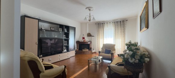 5 rooms Apartment in Canepina, Italy No. 152015 3