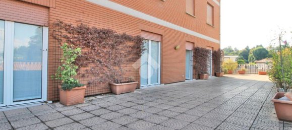 2 bedrooms Apartment in Mariano Comense, Italy No. 287073 9