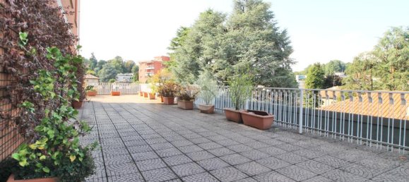 2 bedrooms Apartment in Mariano Comense, Italy No. 287073 2