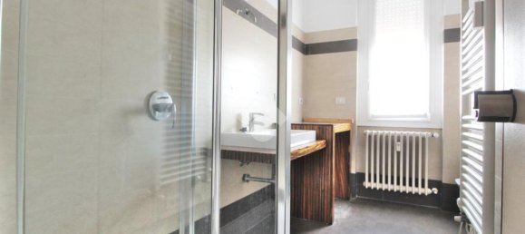 2 bedrooms Apartment in Mariano Comense, Italy No. 287073 8