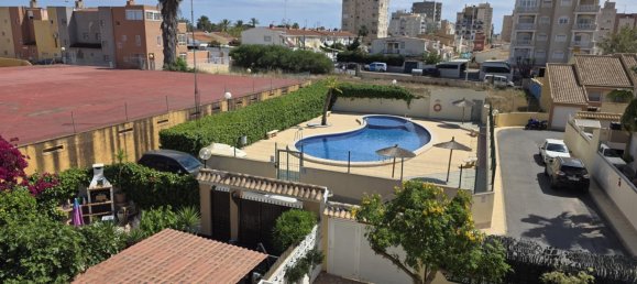 4 chambres Maison à Torrevieja, Spain No. 67000 30