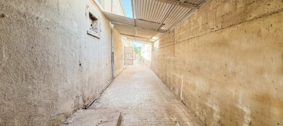 557.4m² Warehouse in Al Quoz, UAE No. 41628 4