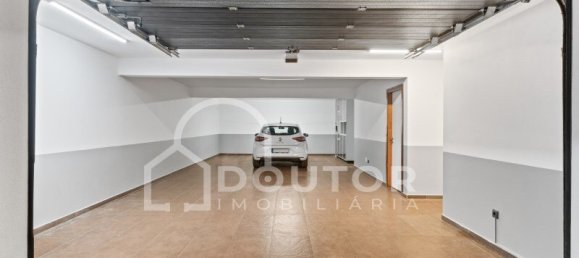 3 bedrooms House in Funchal, Portugal No. 25089 29