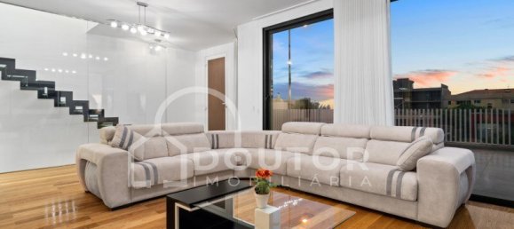 3 bedrooms House in Funchal, Portugal No. 25089 14