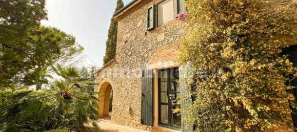 3 bedrooms House in Guardistallo, Italy No. 163475 4