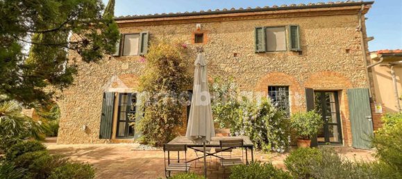 3 bedrooms House in Guardistallo, Italy No. 163475 2