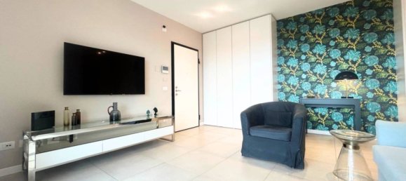 2 bedrooms Apartment in Milan, Italy No. 342798 2