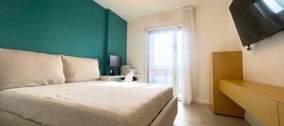 2 bedrooms Apartment in Milan, Italy No. 342798 9