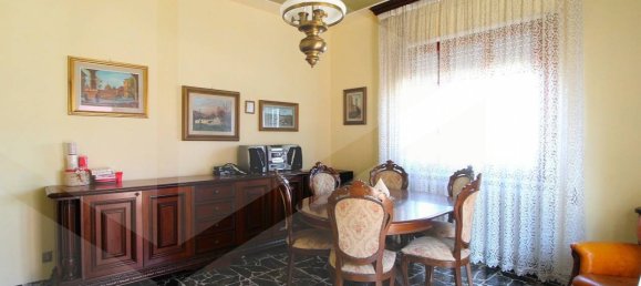 6 rooms House in Calcinaia, Italy No. 25538 8
