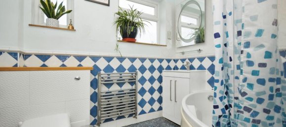 4 bedrooms House in Norbury, United Kingdom No. 11581 11