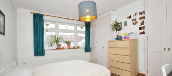 4 bedrooms House in Norbury, United Kingdom No. 11581 8