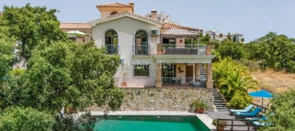 3 bedrooms Villa in Estepona, Spain No. 52302 8