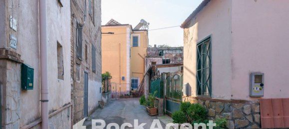 4 bedrooms House in Sant'Antonio Abate, Italy No. 14527 18