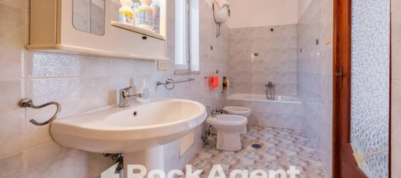 4 bedrooms House in Sant'Antonio Abate, Italy No. 14527 13