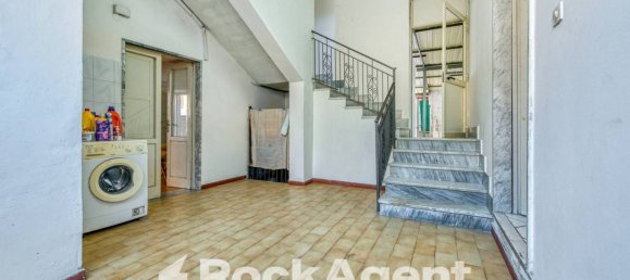 4 bedrooms House in Sant'Antonio Abate, Italy No. 14527 7