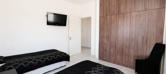 5 bedrooms Villa in Paralimni, Cyprus No. 22201 12