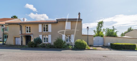 6 bedrooms House in Mey, France No. 251616 39