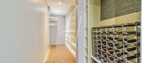 6 bedrooms House in Mey, France No. 251616 10