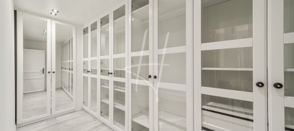 6 bedrooms House in Mey, France No. 251616 28