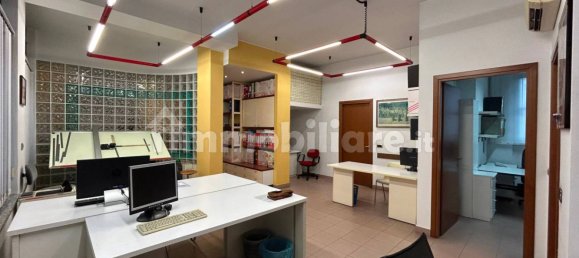 4 rooms Commercial property in Senago, Italy No. 6947 14