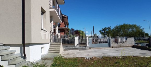 Apartamento T3 em Barge, Italy N.º 127630 30