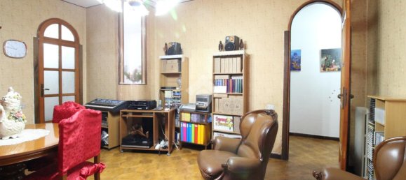 3 rooms Apartment in Curti, Italy No. 237722 7