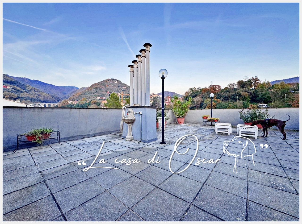 Apartamento de 2 dormitorios en Genoa, Italy No. 289040